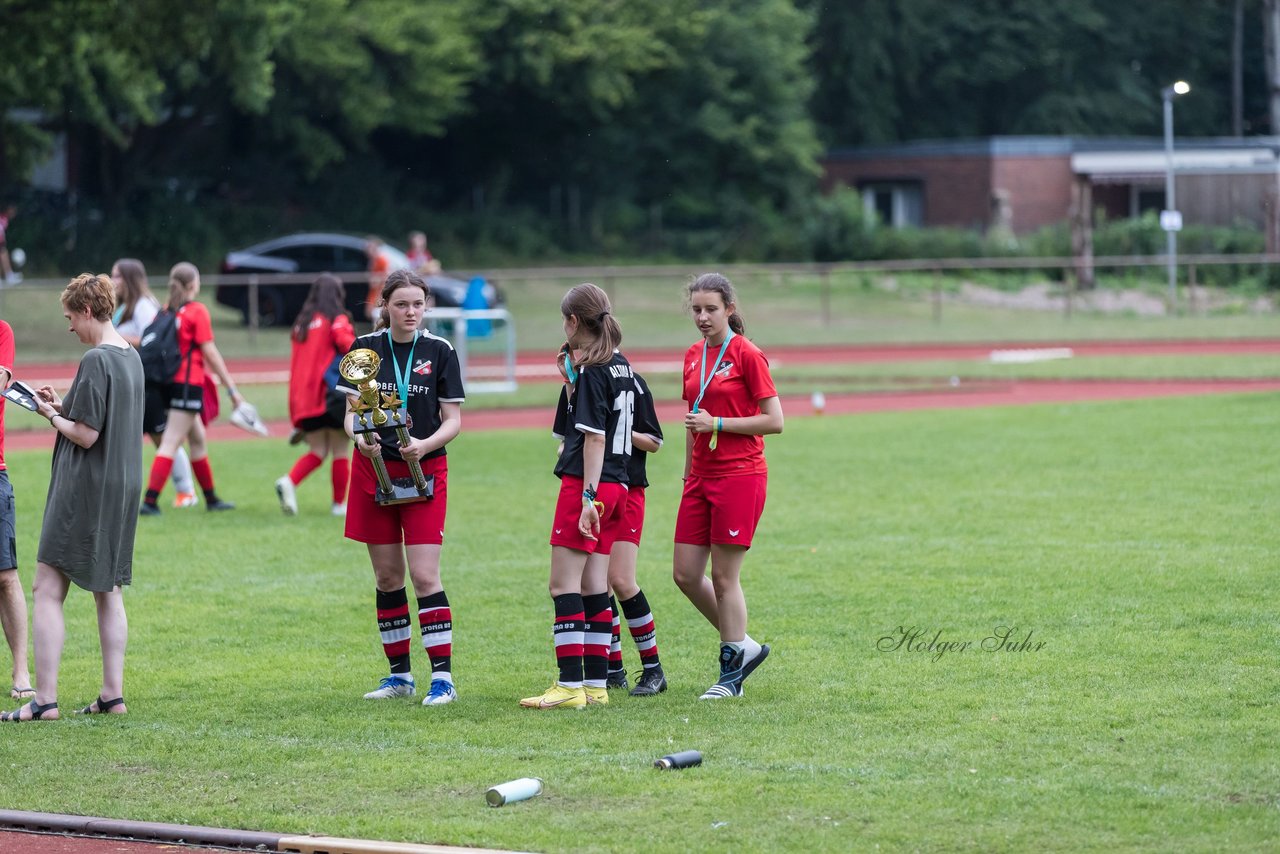 Bild 262 - Loewinnen Cup